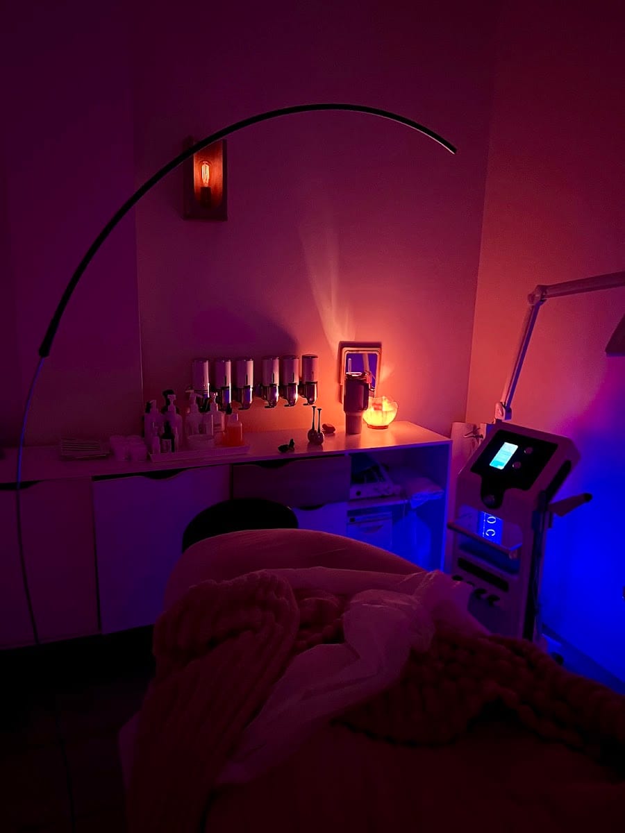 Mod Facial, photo 3
