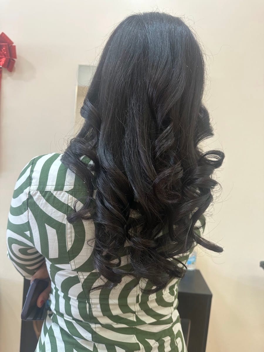 Faceinate Salon