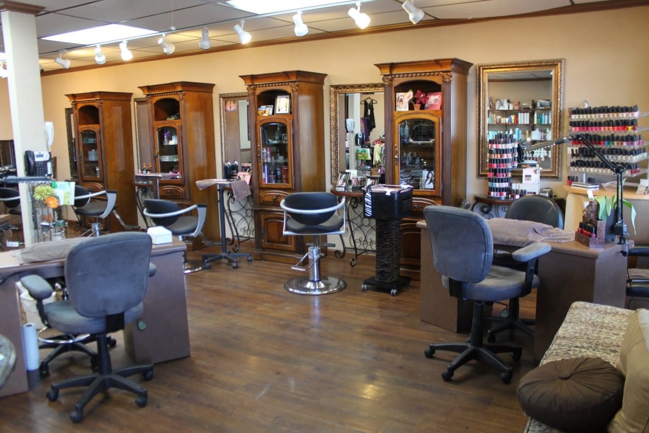 Goveias Salon On 5th Ave