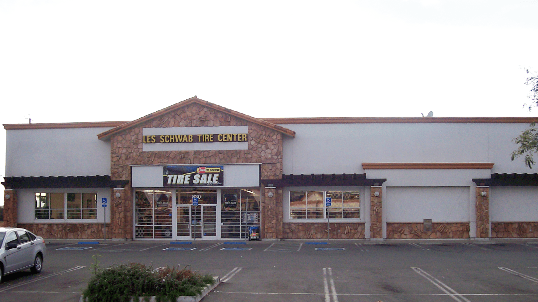 Les Schwab Tire Center