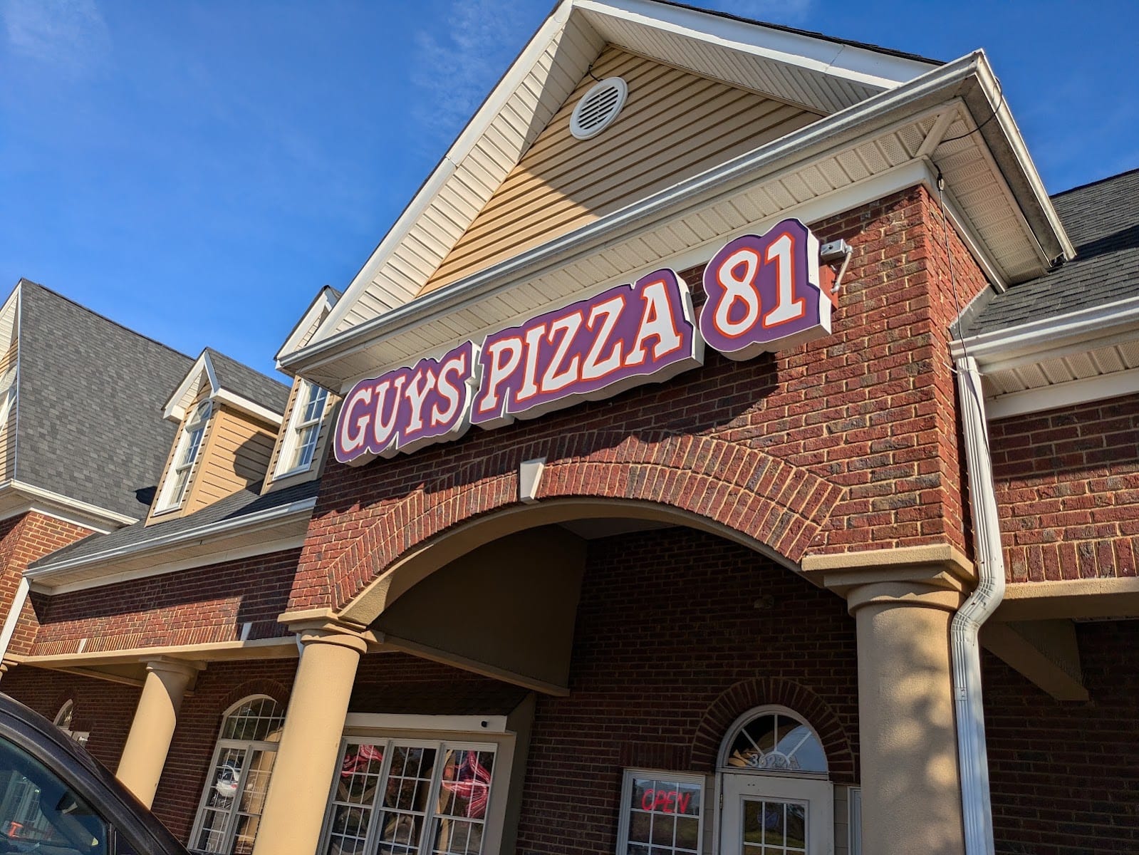 Guys Pizza 81, photo 2