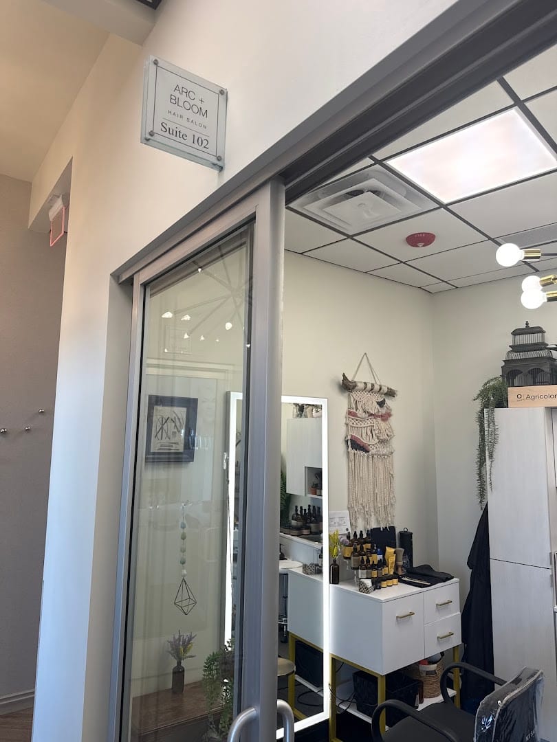 Arc and Bloom Hair Sanctuary, photo 2