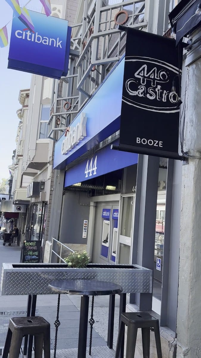 440 Castro, photo 2