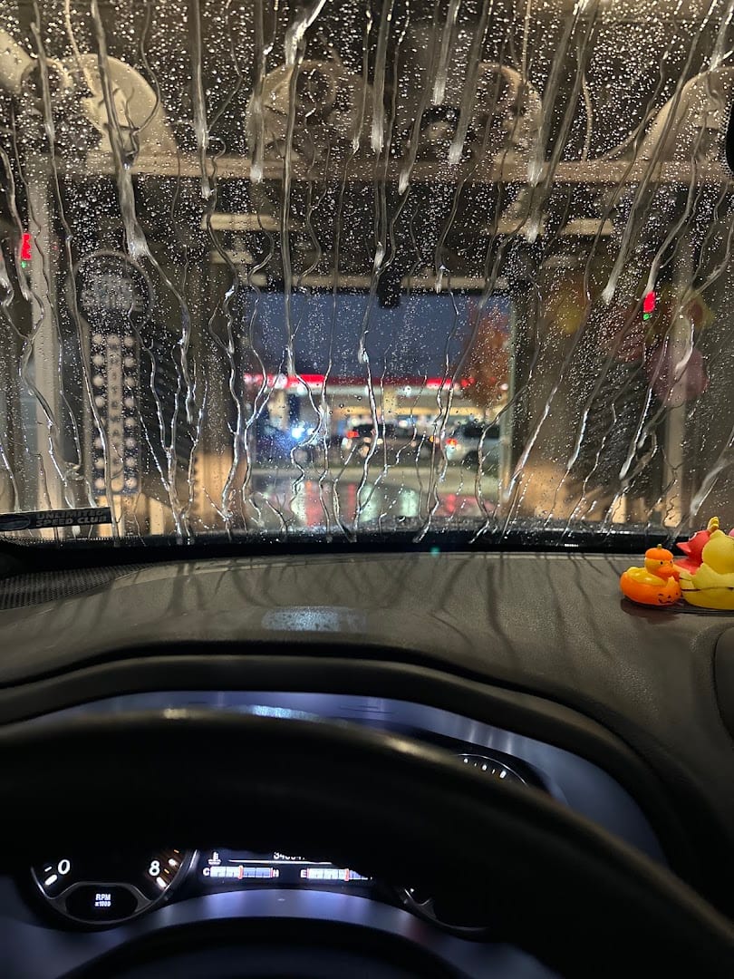 WhiteWater Express Car Wash, photo 4