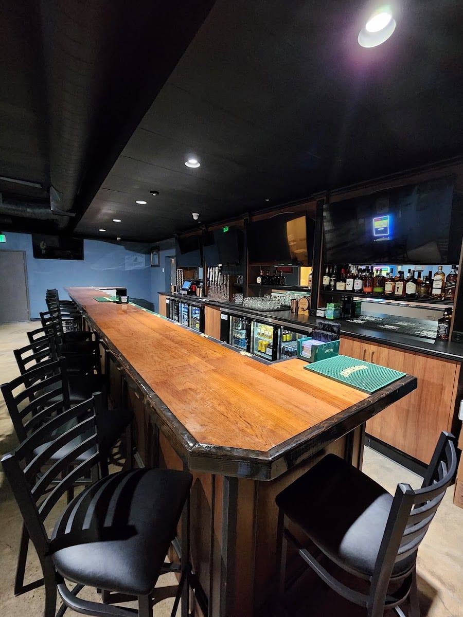 Harry's Irish Pub
