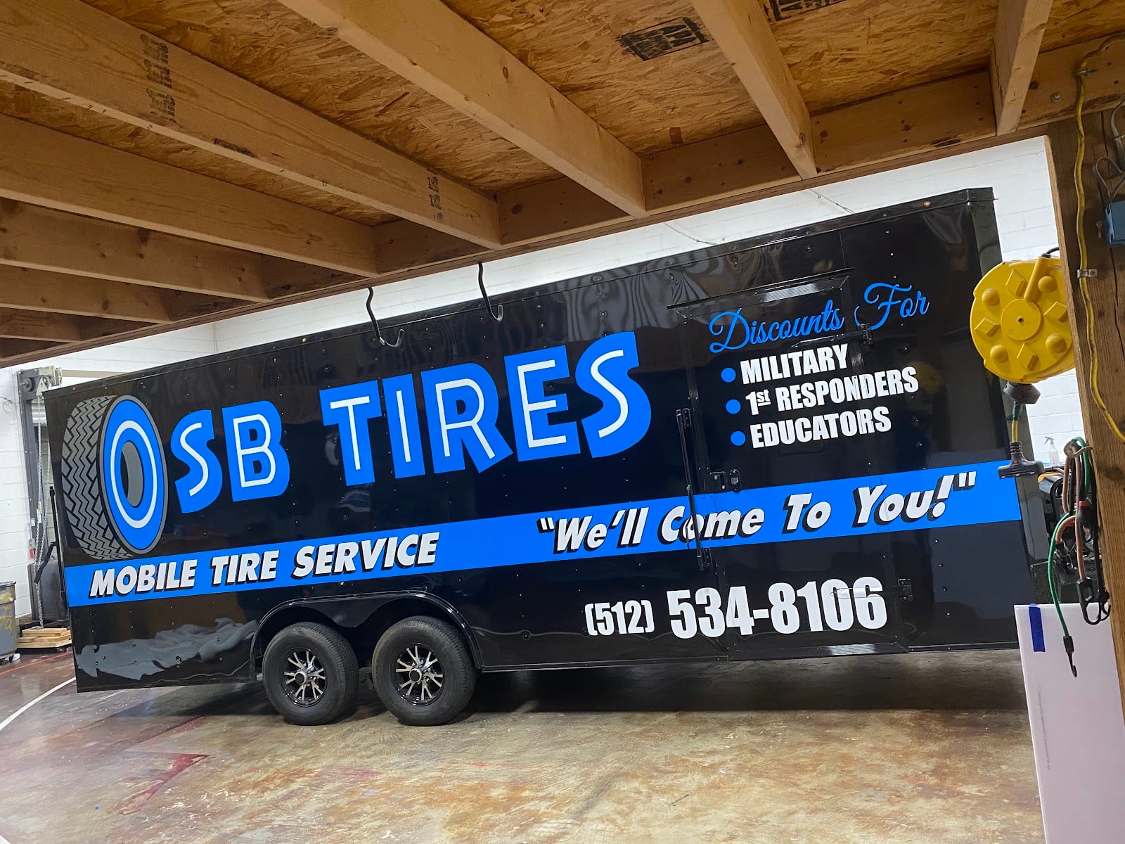Larry Perez Signs & Graphix, photo 4