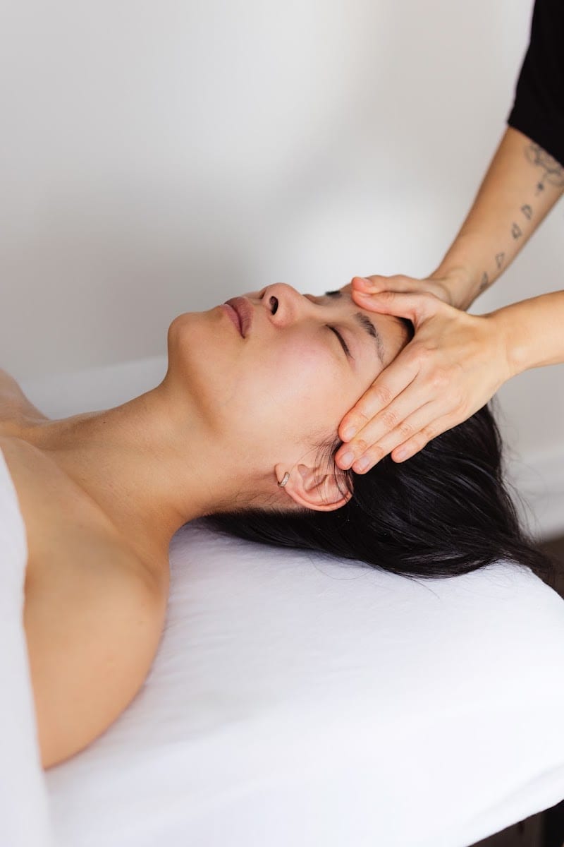 Mich Chiu : Face Massage, Reiki & Energy Healing, photo 2