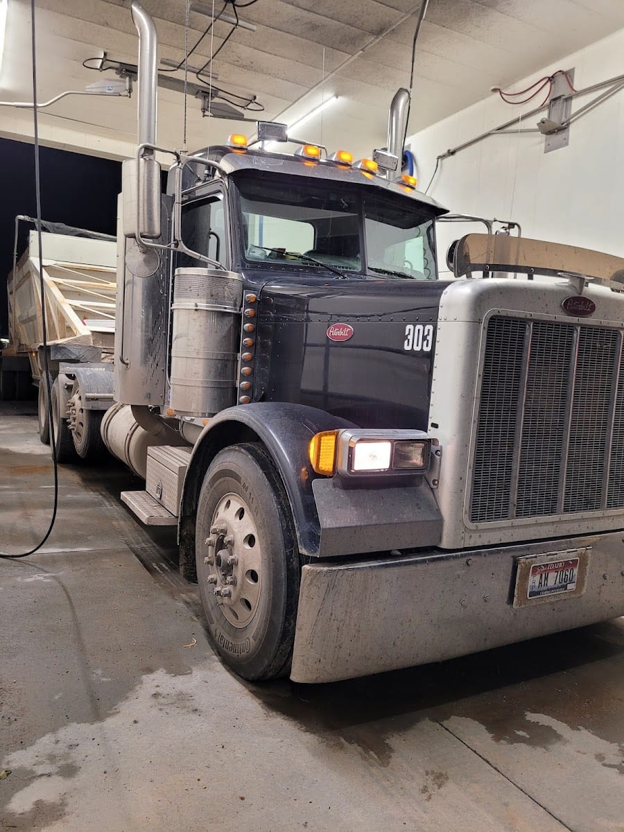 L W's Truck Stop