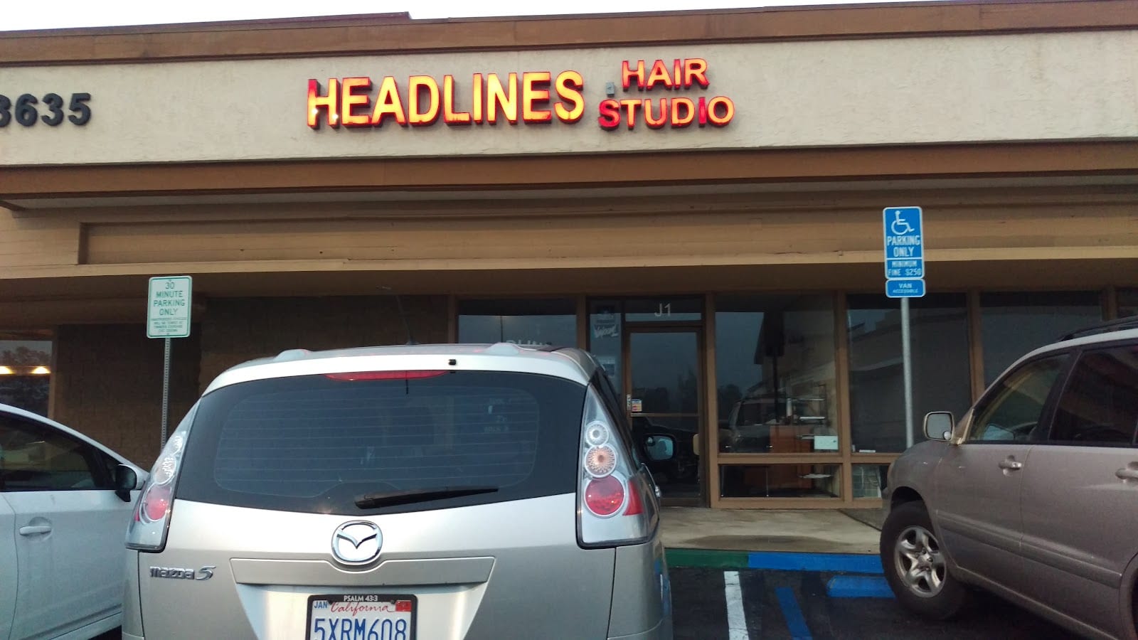 Headlines Hair Studio, photo 2