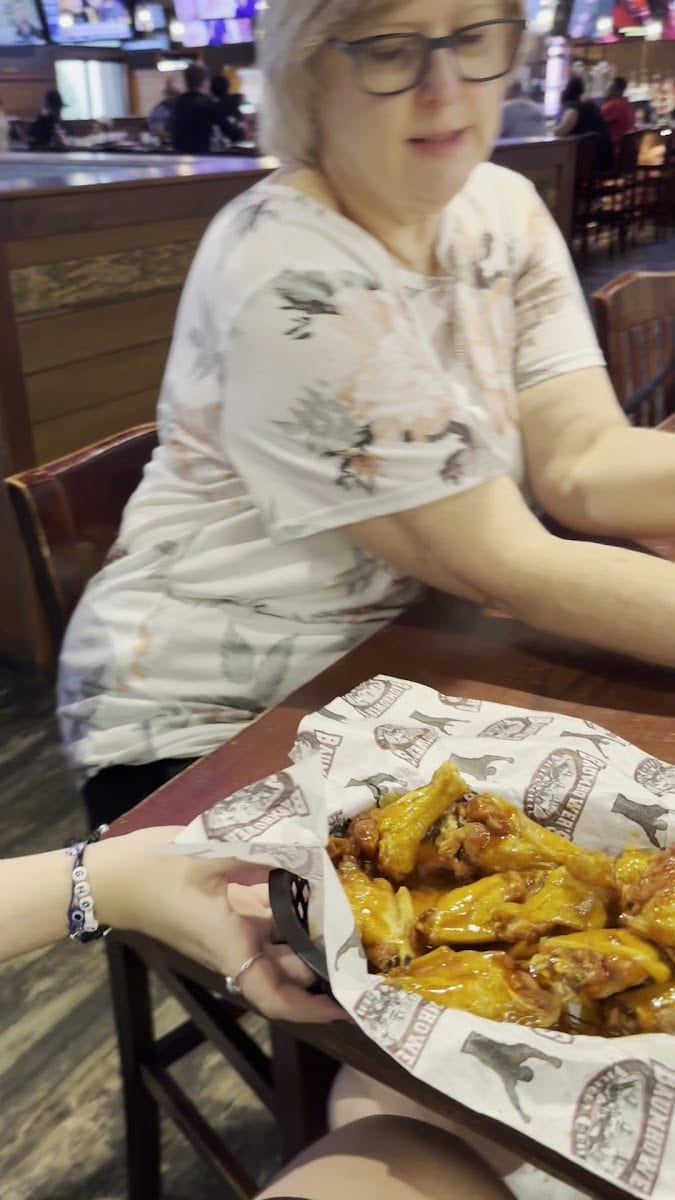 Baumhower's | Victory Grille, photo 3