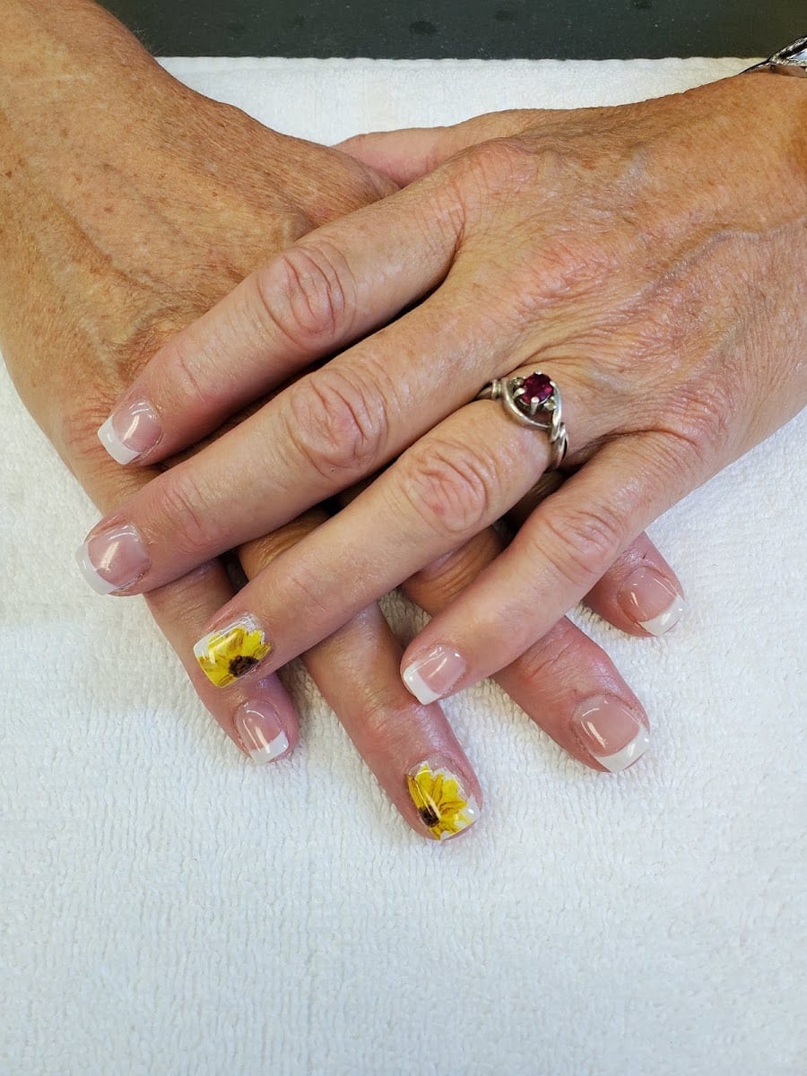 Christina at Euclid Avenue Salon and Spa, photo 3