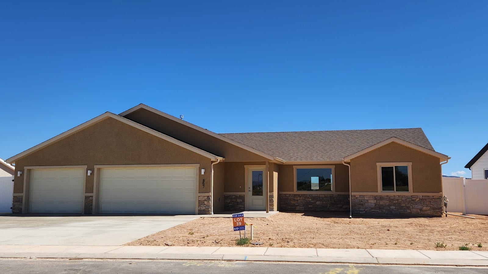 Stratum Real Estate Group, photo 2