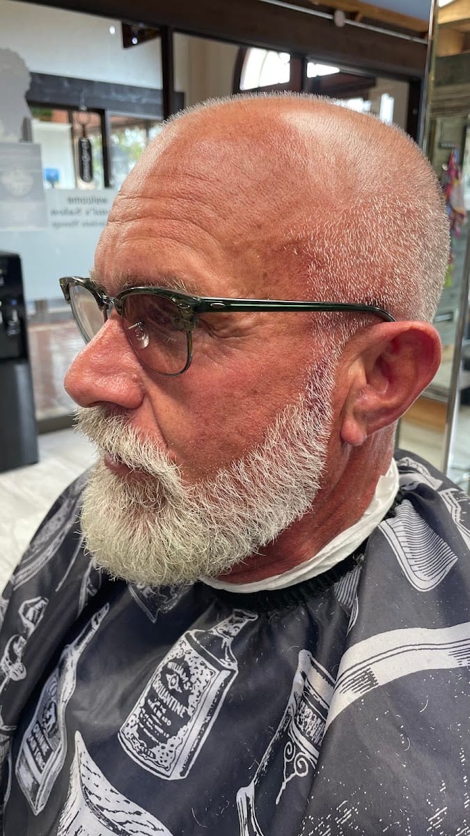 Damian Sandone Barber, photo 4