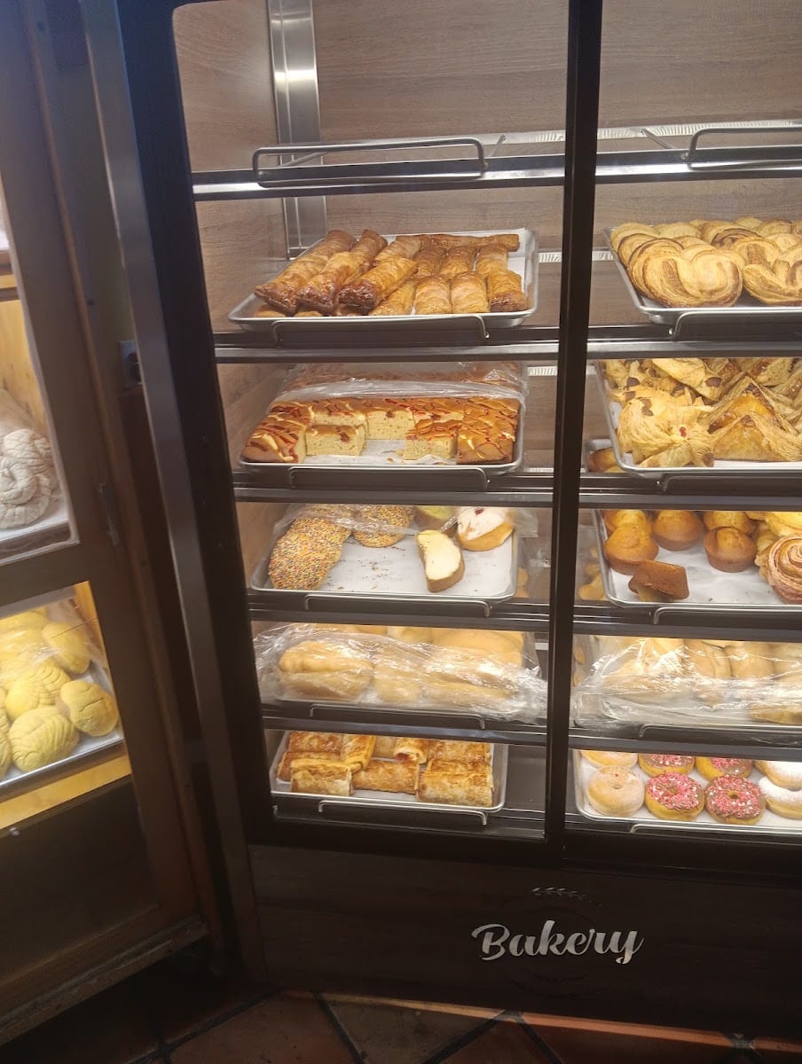 Tortas Locas & Bakery