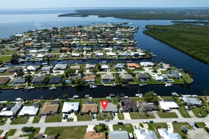 Water front, Sailboat Access, Harbor/Gulf Access, Walk to Beach Park