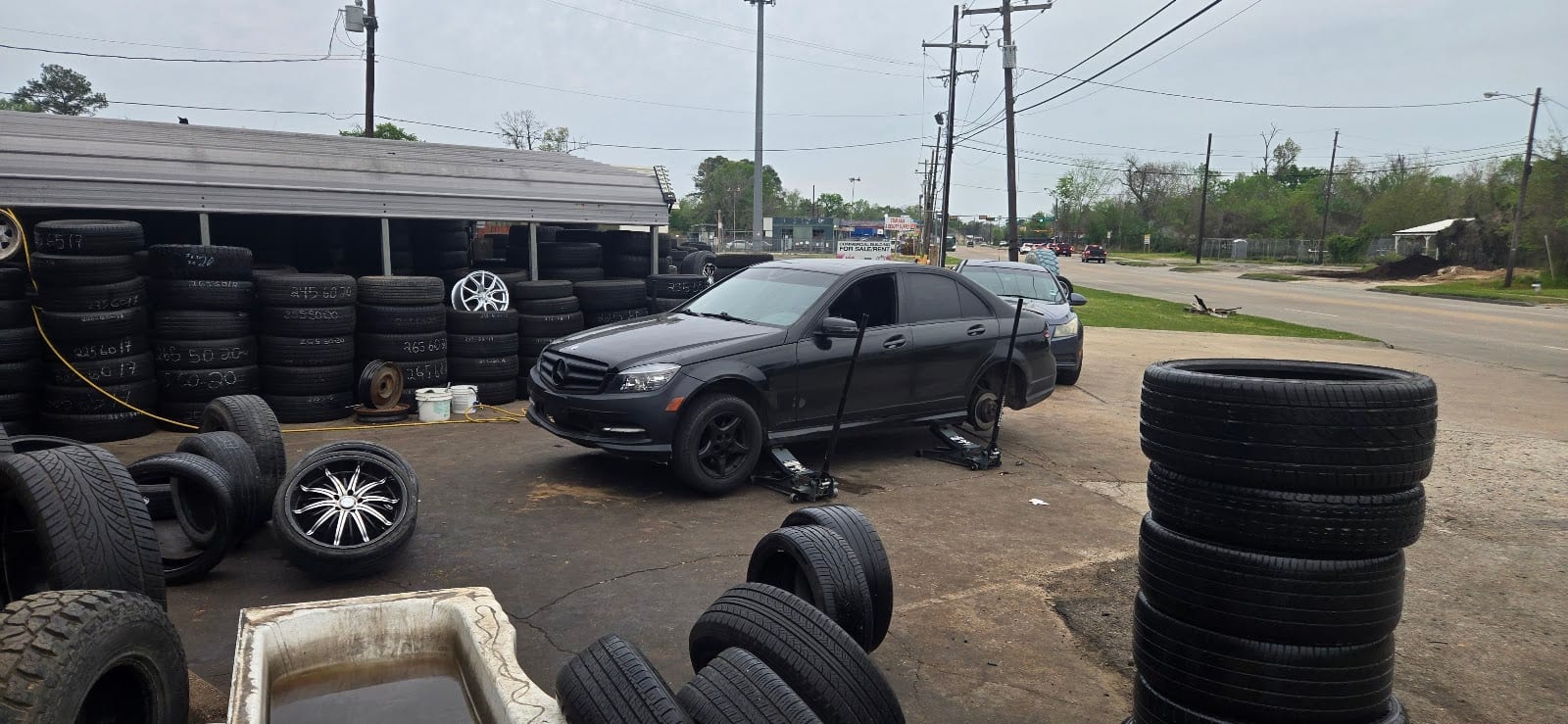 Simmons Tire Shop