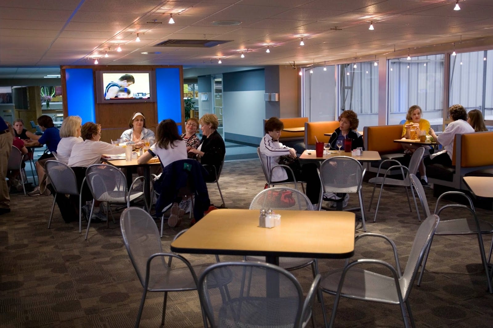 Blue Court Grill at Little Rock Athletic Club, photo 3