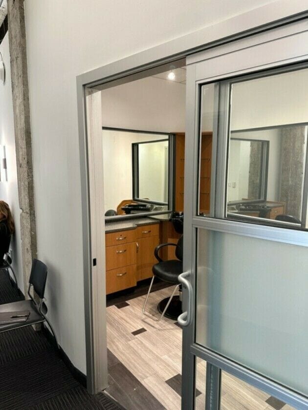Sola Salons, photo 2
