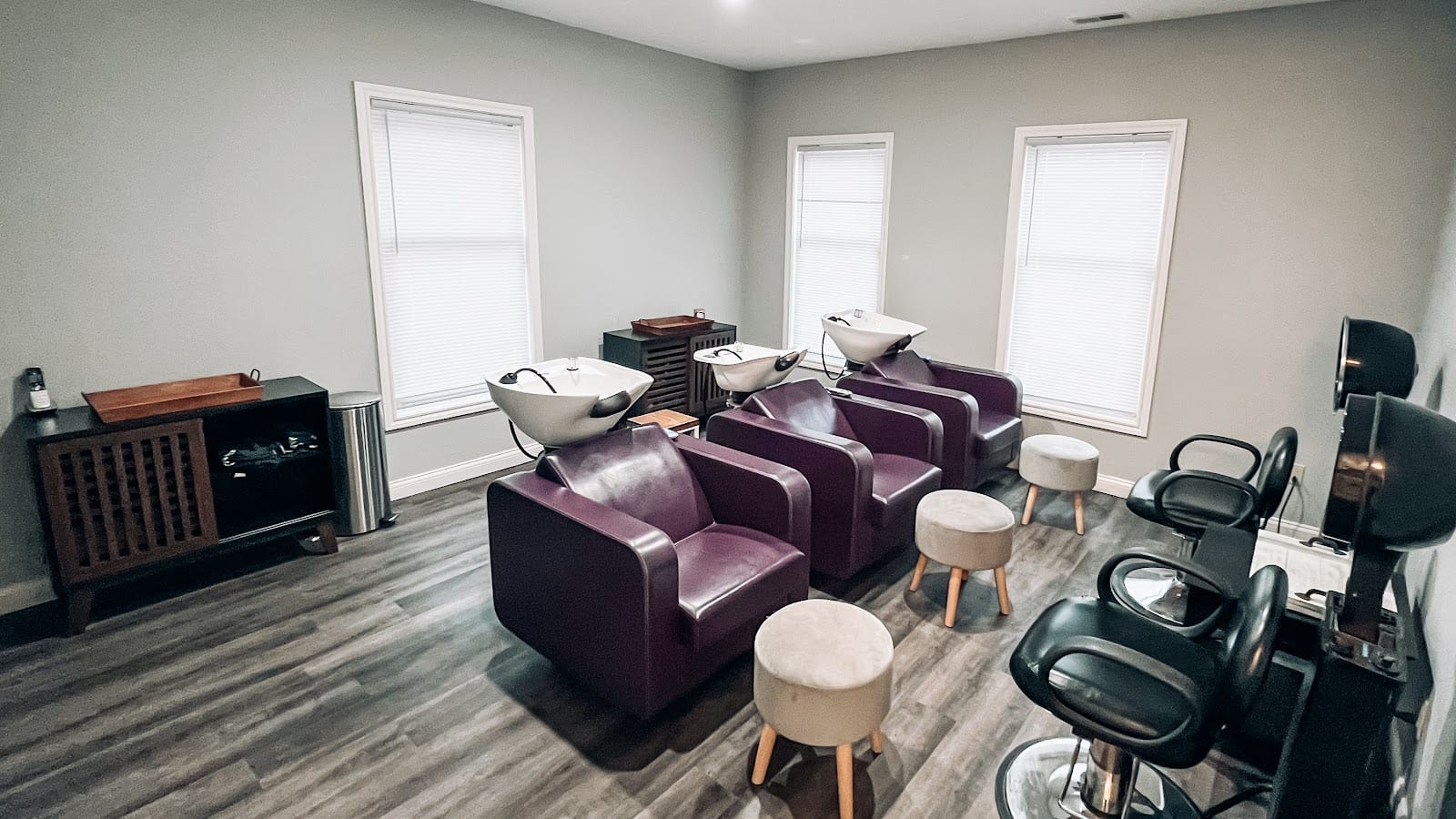 Salon Twelve:Seven