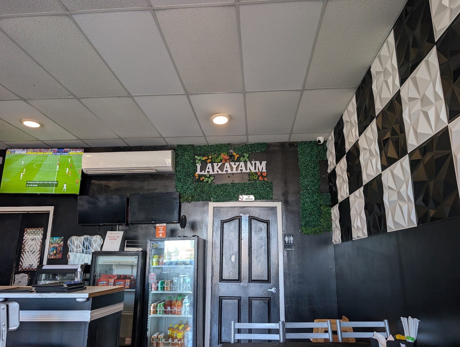 Lakayanm Caribbean Restaurant