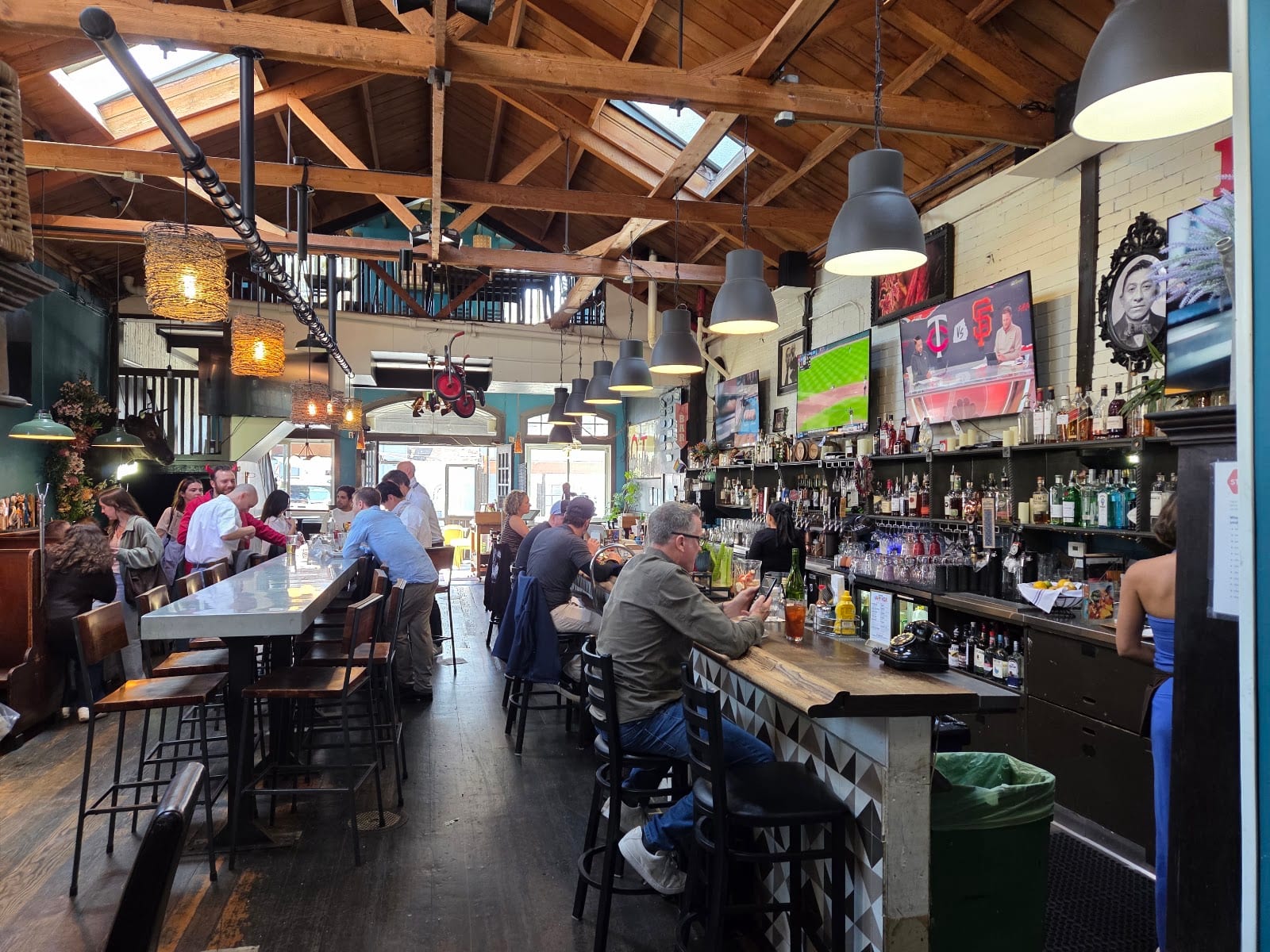 Brickhouse Cafe & Bar
