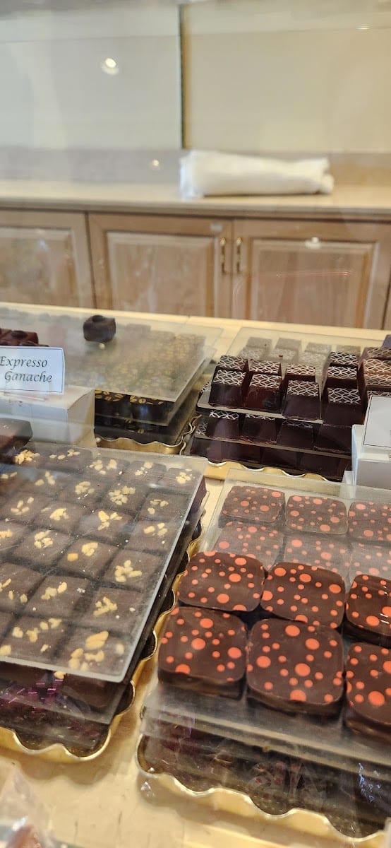 Simone Marie, Toronto Belgian Chocolate Shop, photo 3
