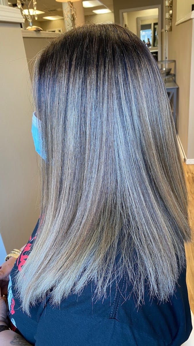 Melannie's Hair Design LLC