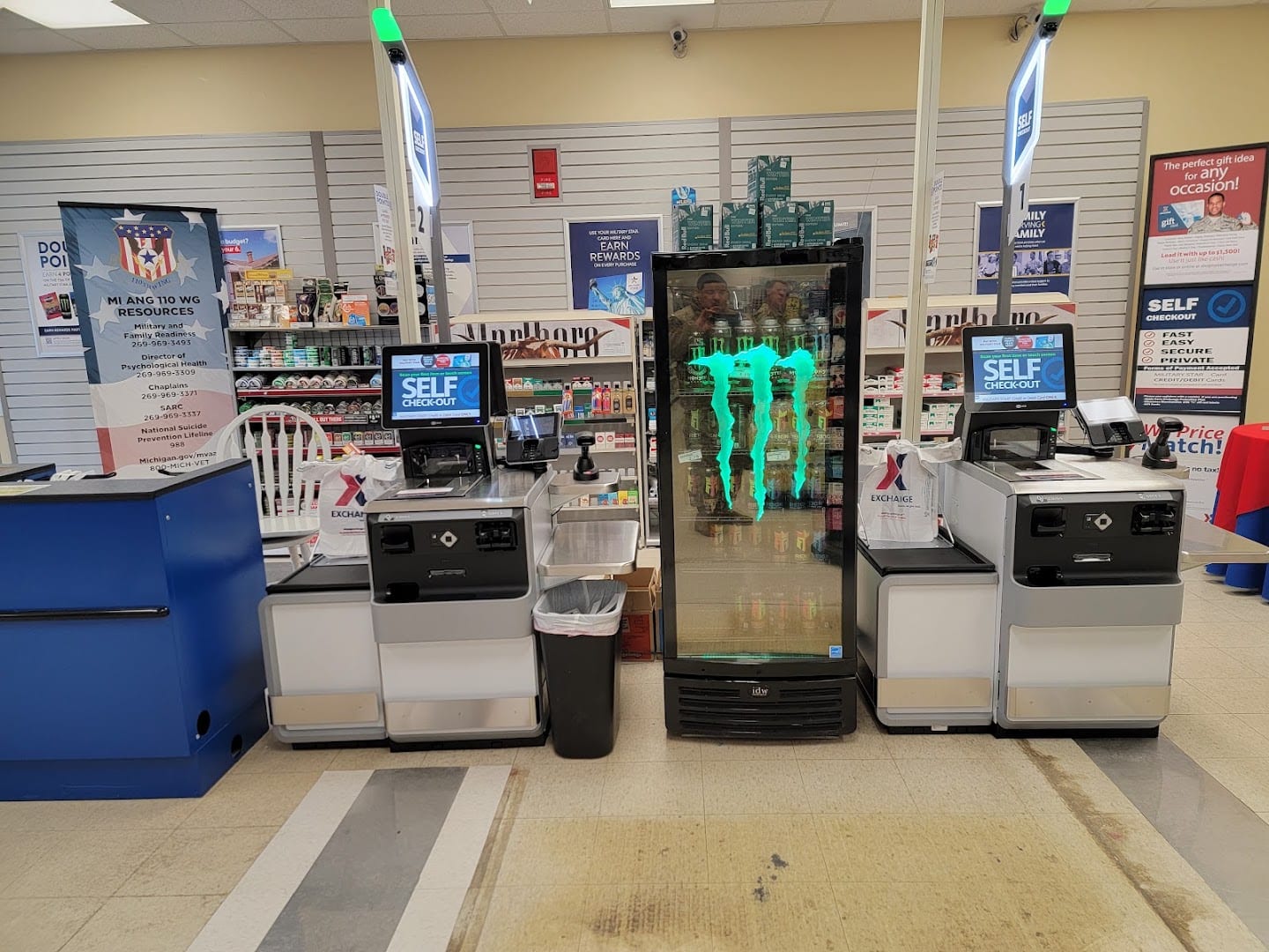 Base Exchange Express Store, photo 4
