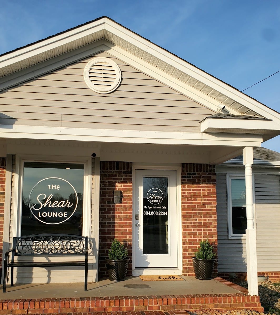 Shear Lounge