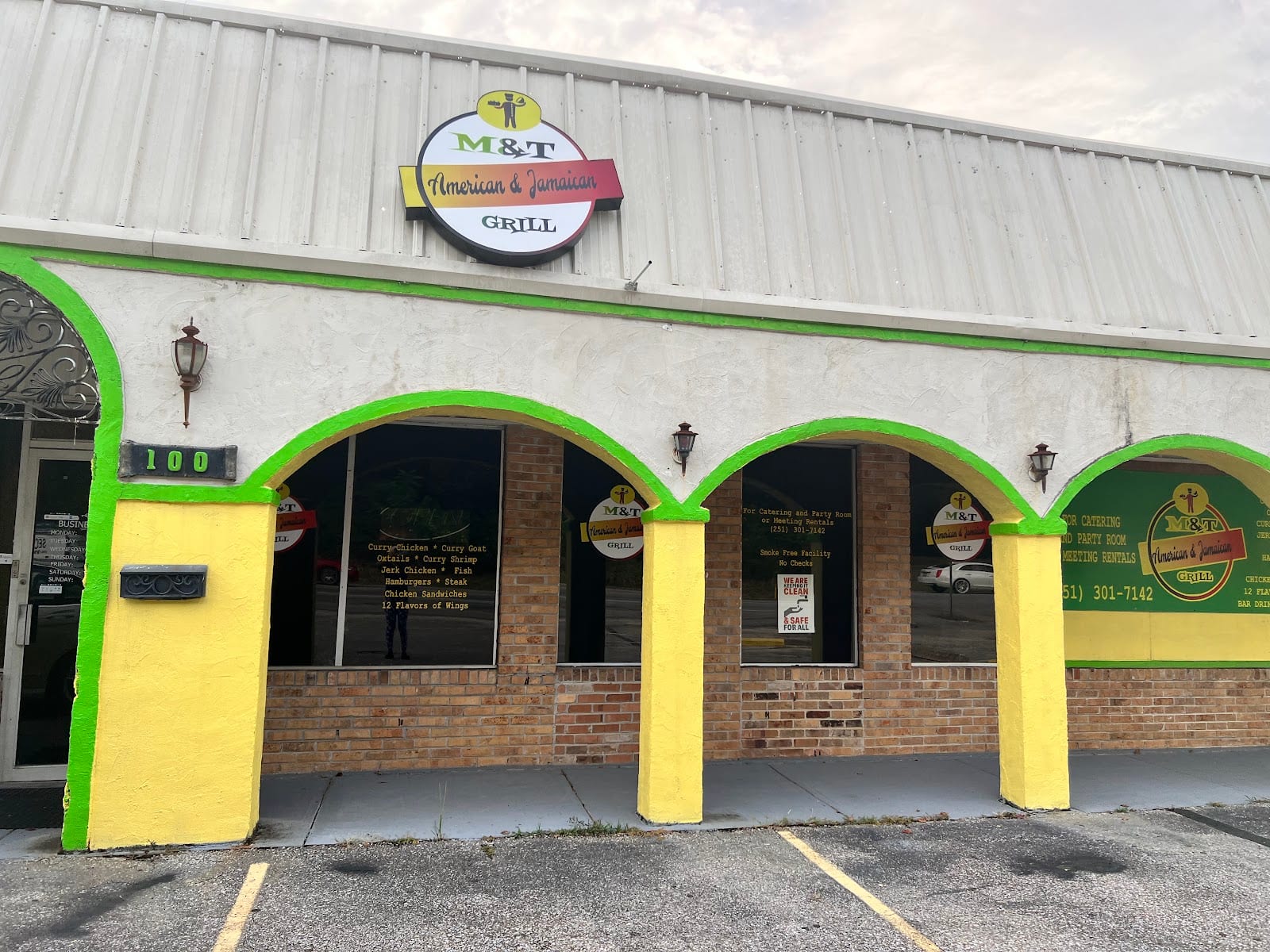 M&T AMERICAN & JAMAICAN GRILL, photo 2