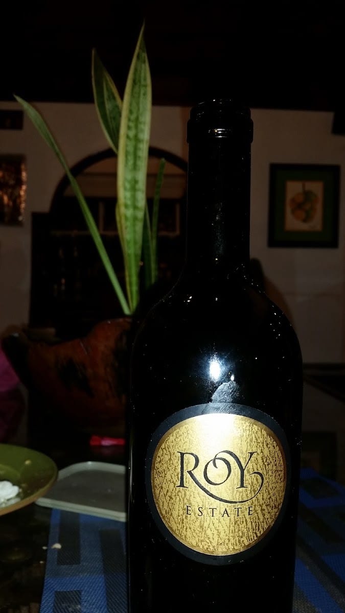 Roy Estate, photo 3