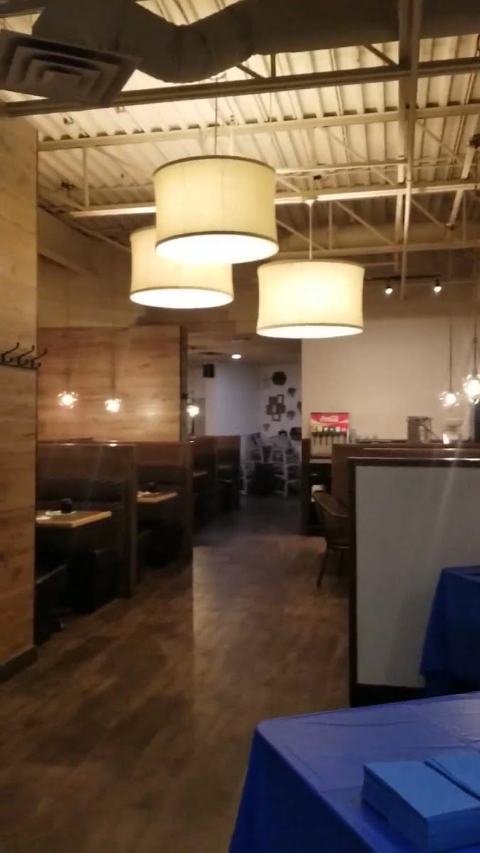 Headquarters Restaurant and Bar, photo 2