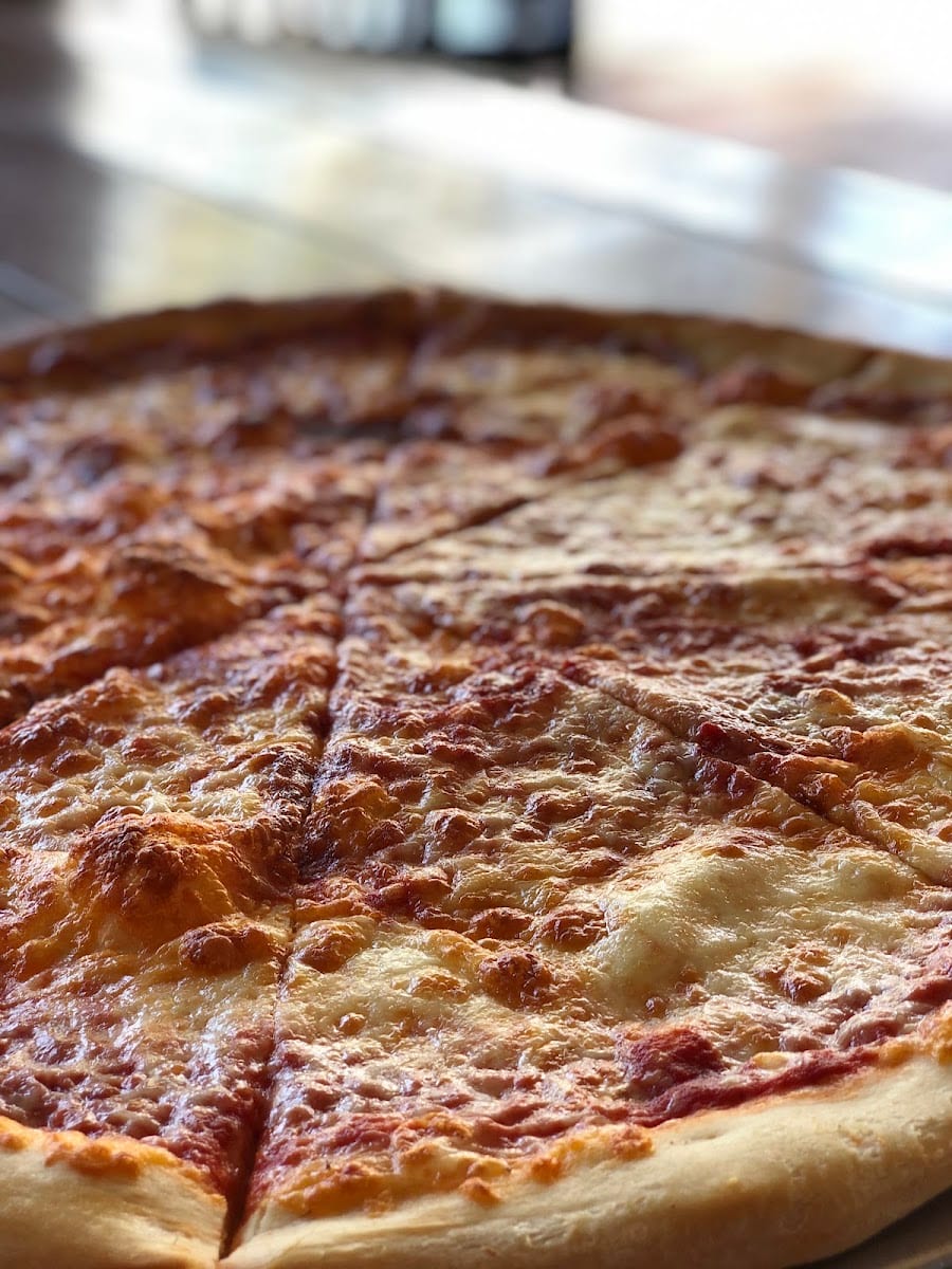 Islands Pizza Tavern