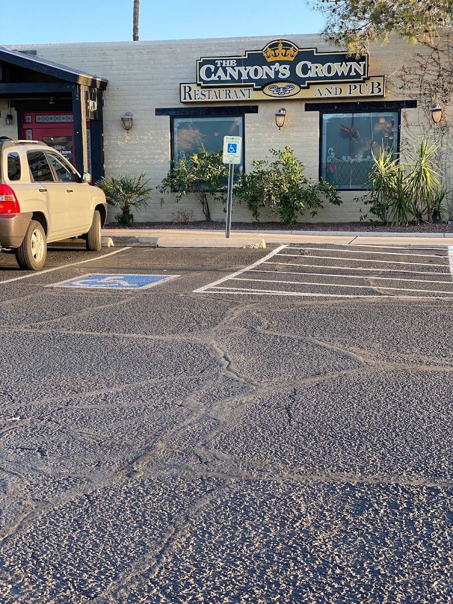 The Canyon's Crown Restaurant & Pub