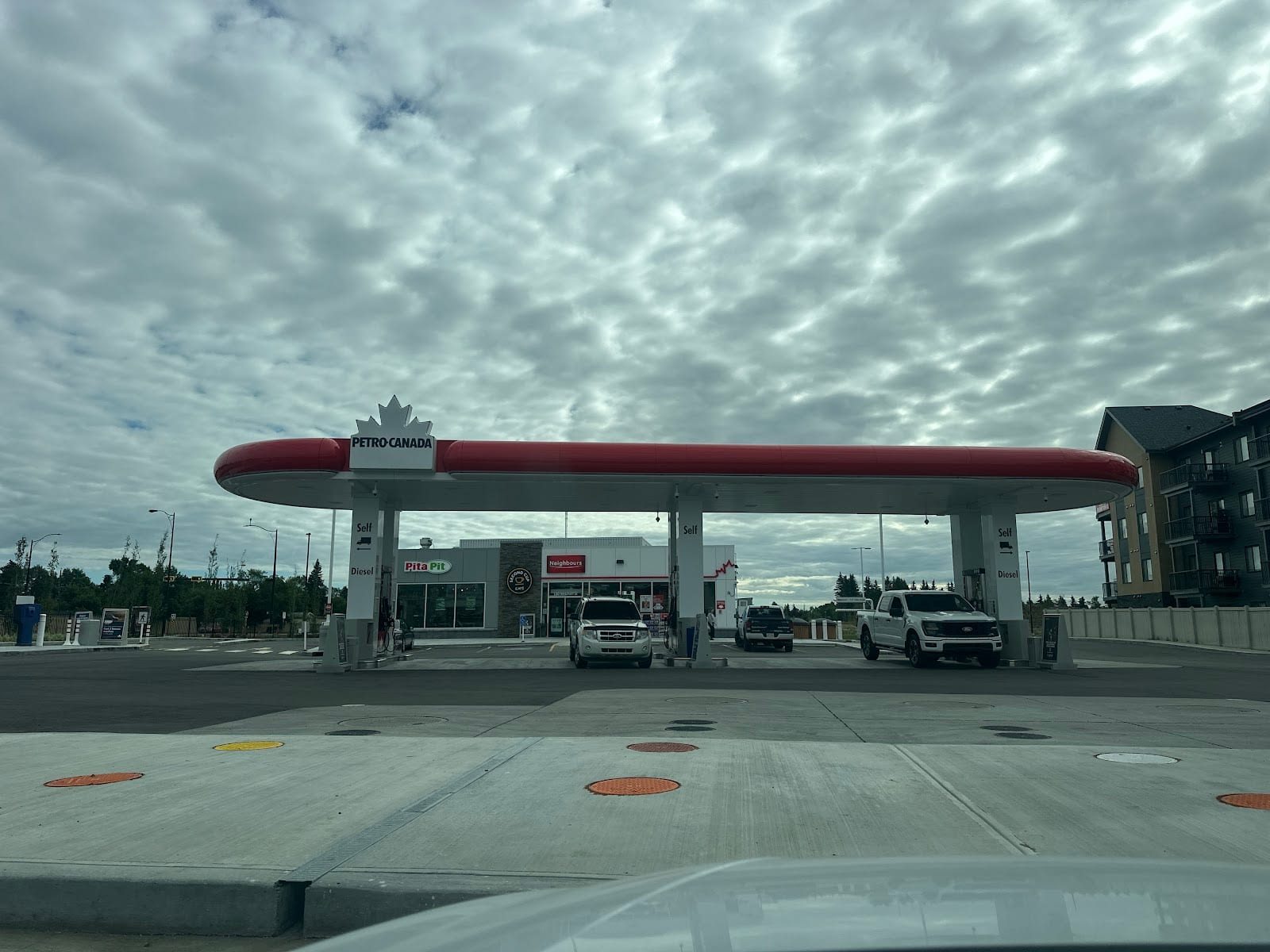 Petro-Canada & Car Wash