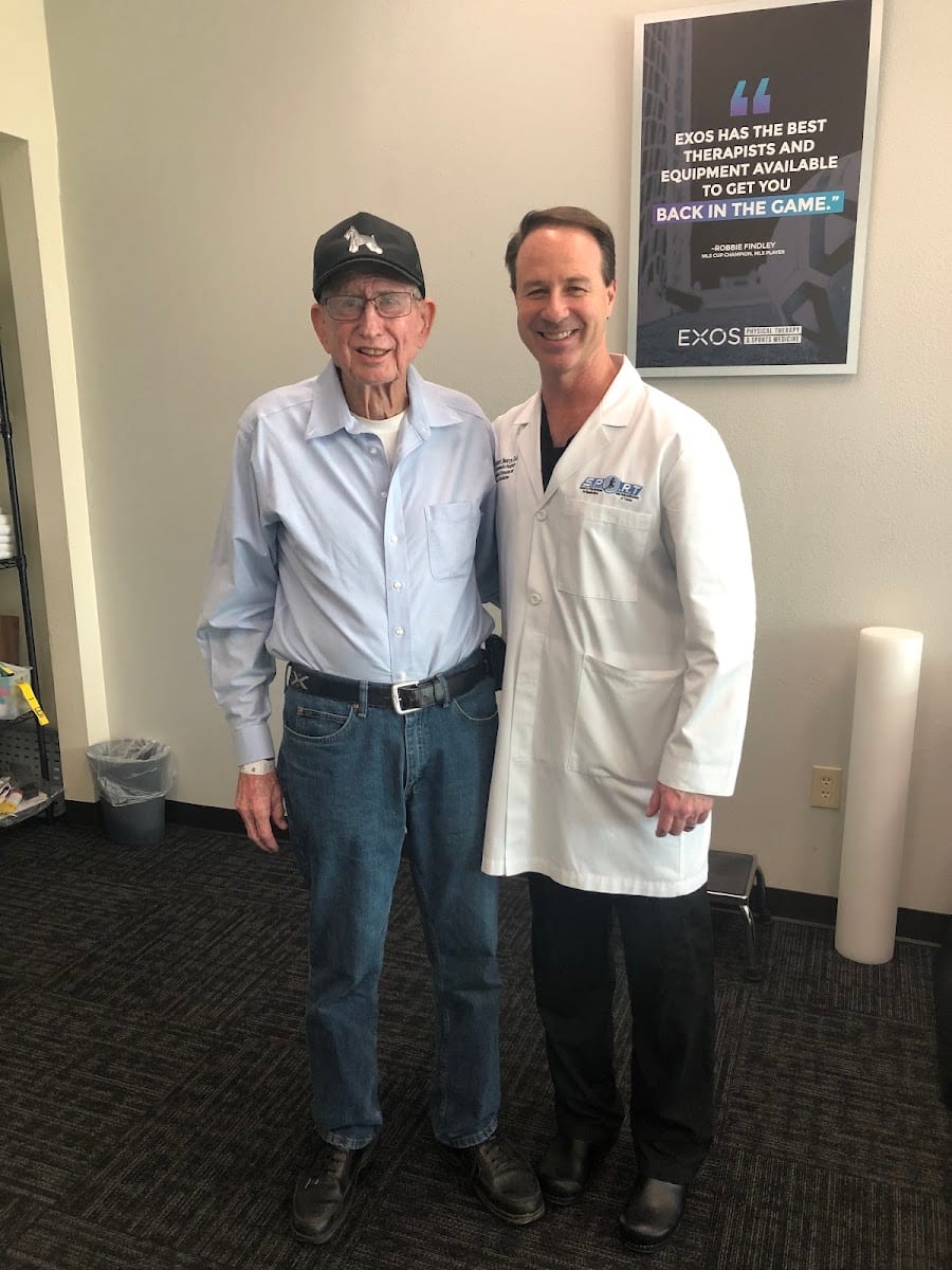 Dr. Robert Berry Orthopedic Surgeon Frisco Texas, photo 4