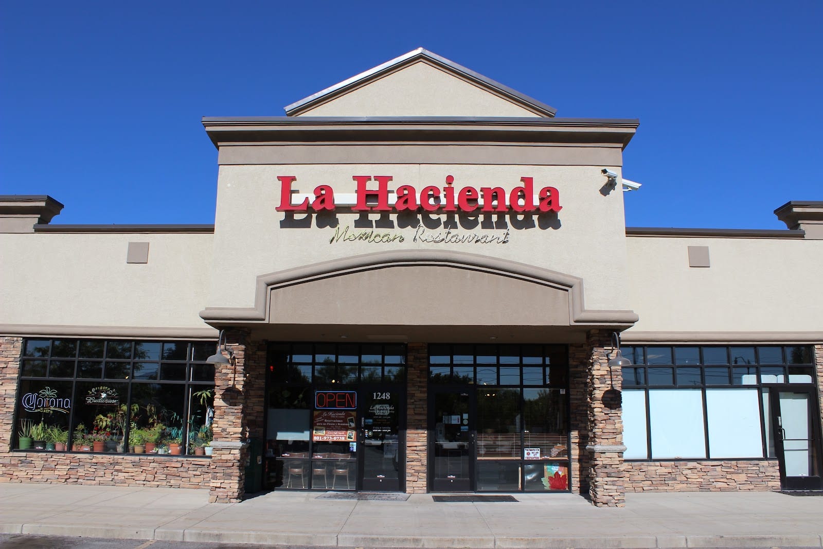 La Hacienda Salt Lake, photo 2