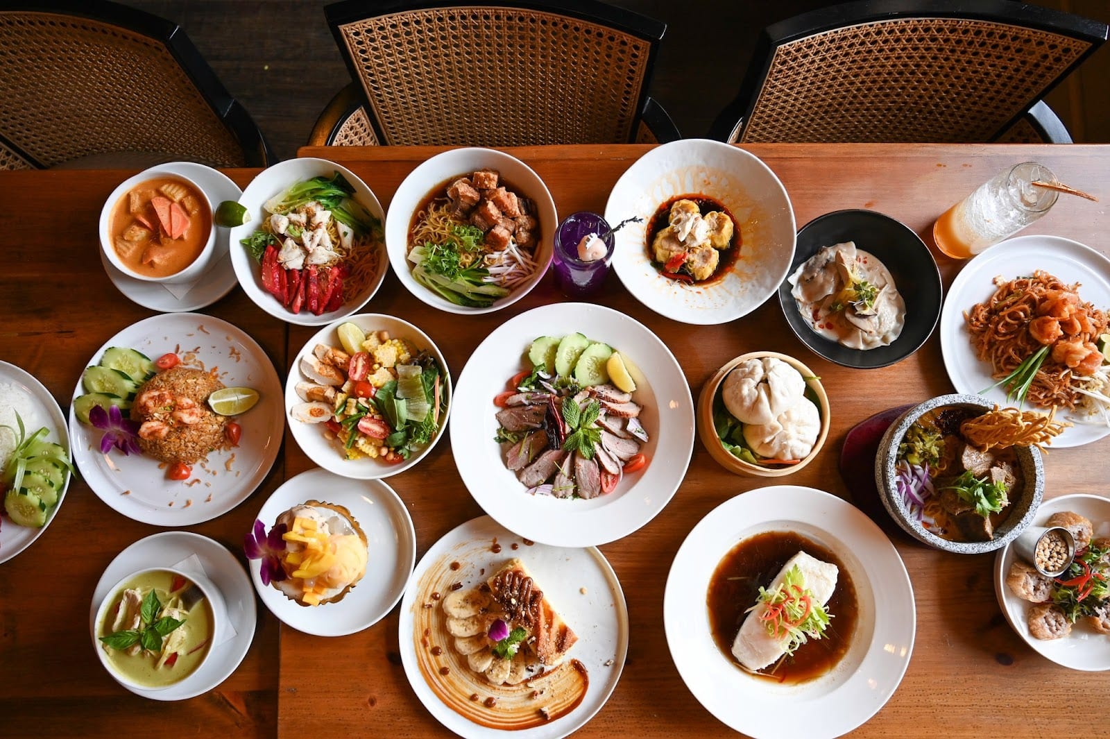 Sakhuu Thai Flower Mound