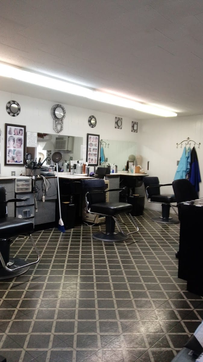 Nadines hair and nails