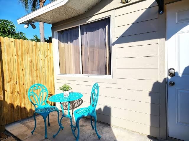 Spacious 3-bedroom condo with a golf course view, photo 3
