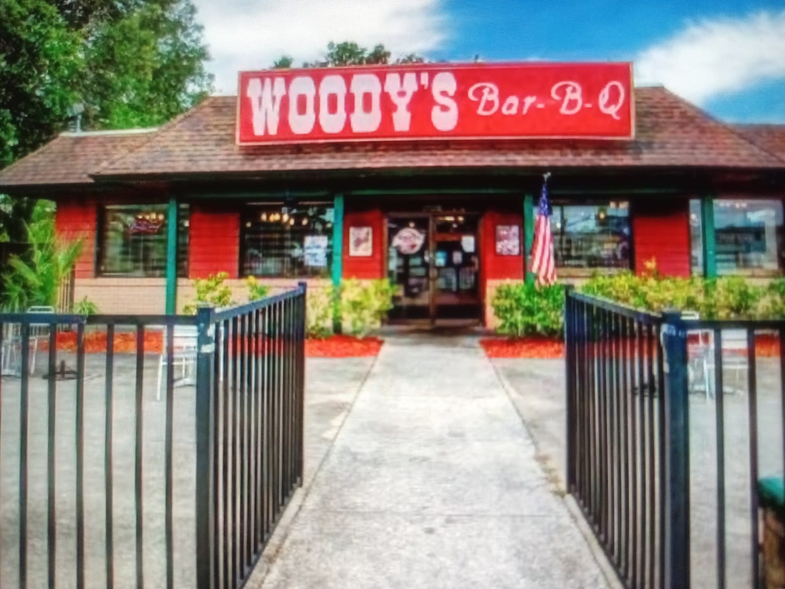 Woody's Bar-B-Q, photo 2