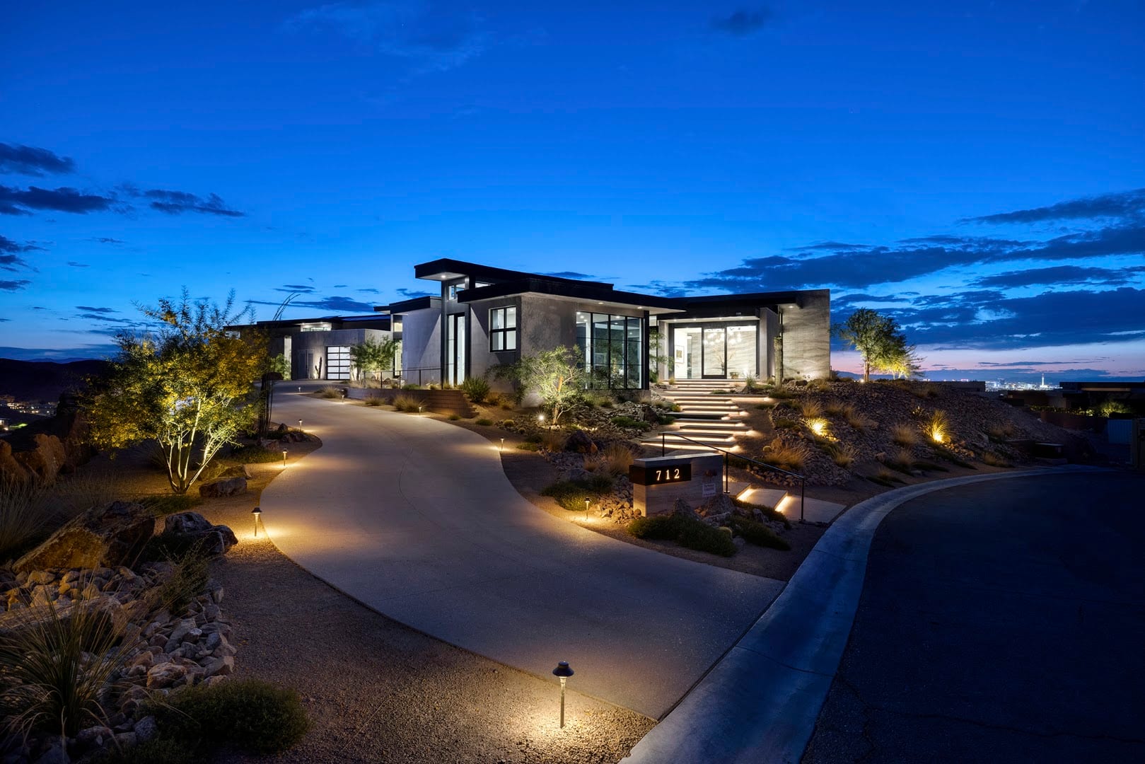 Kristen Routh-Silberman - Vegas Luxury Real Estate, photo 3