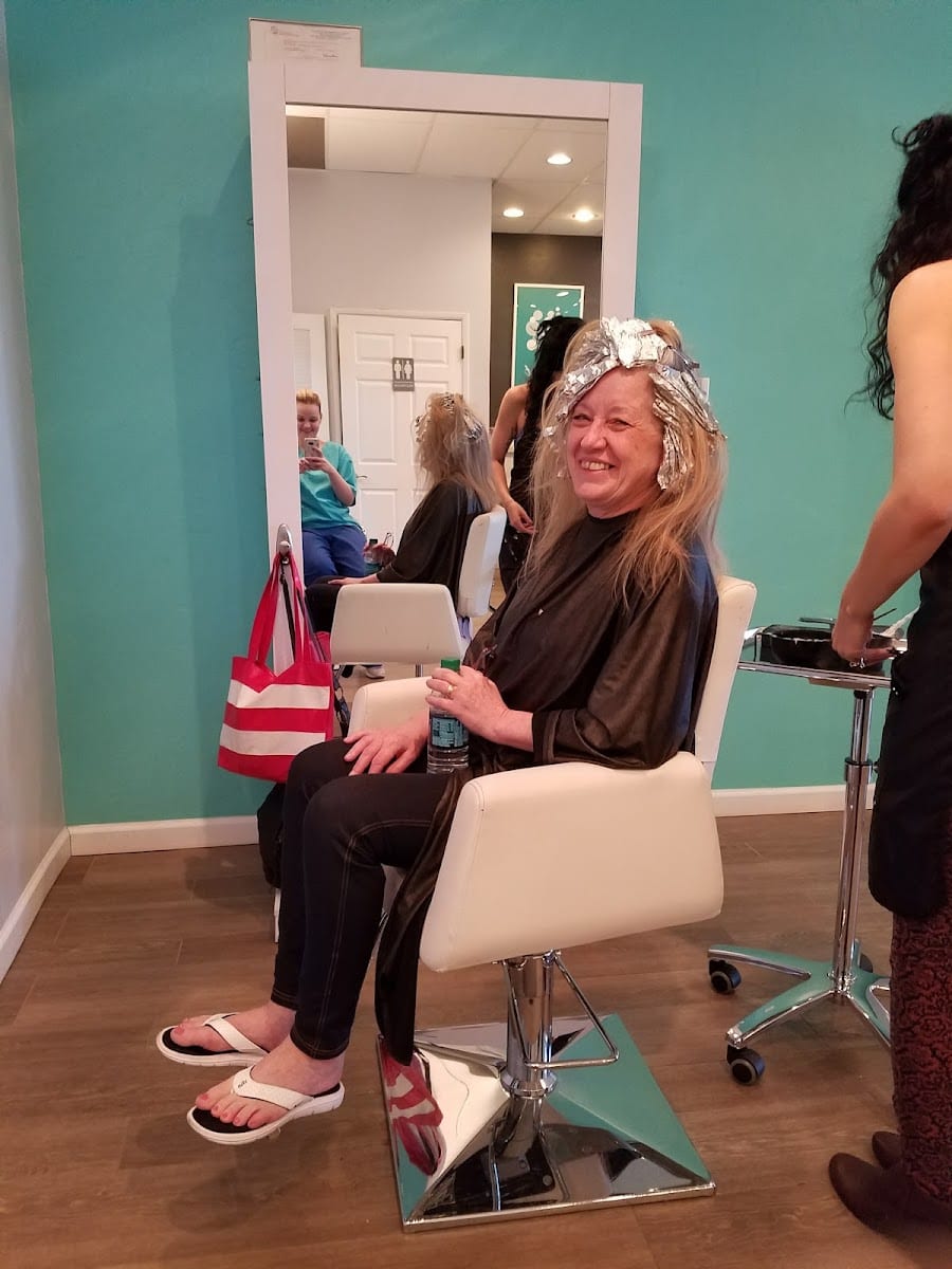 Shine Hair & Makeup Lounge, photo 2