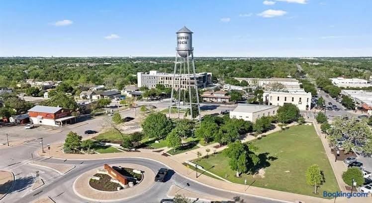 ECHO Suites Extended Stay by Wyndham Austin Round Rock, photo 4