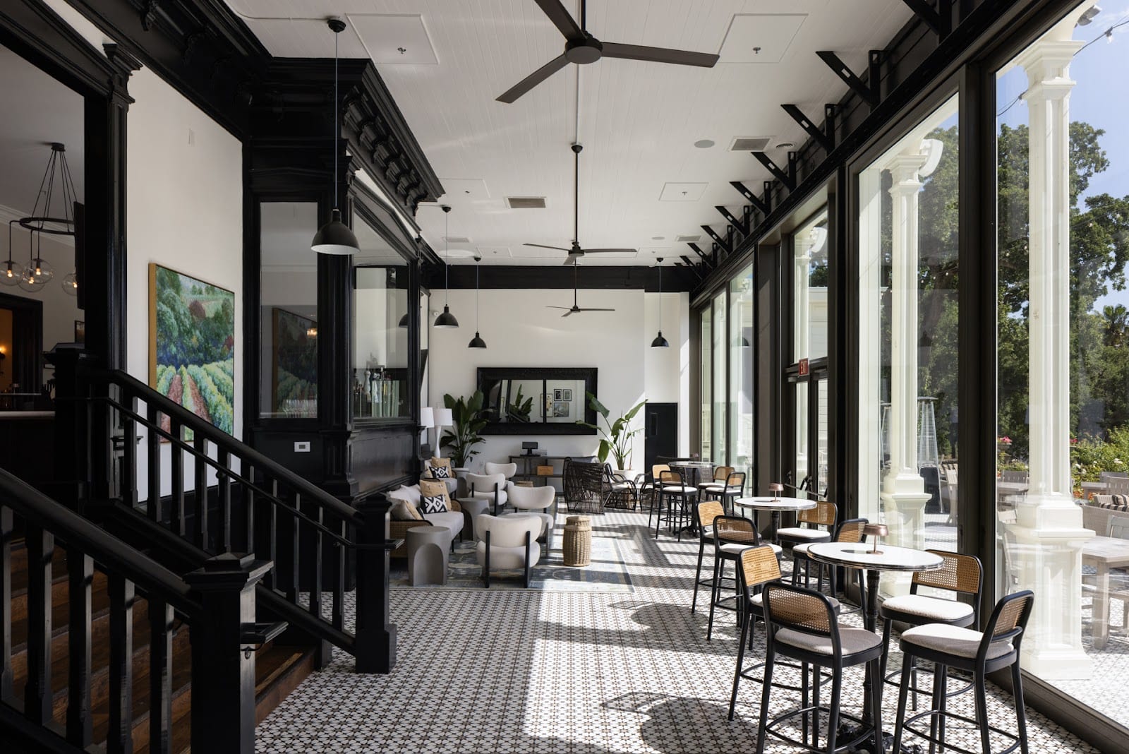 Mansion Bar & Terrace, photo 2