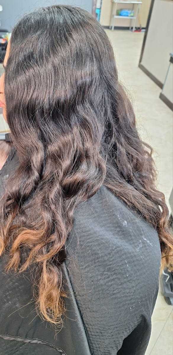 Revere Salon at HP Studios, photo 2