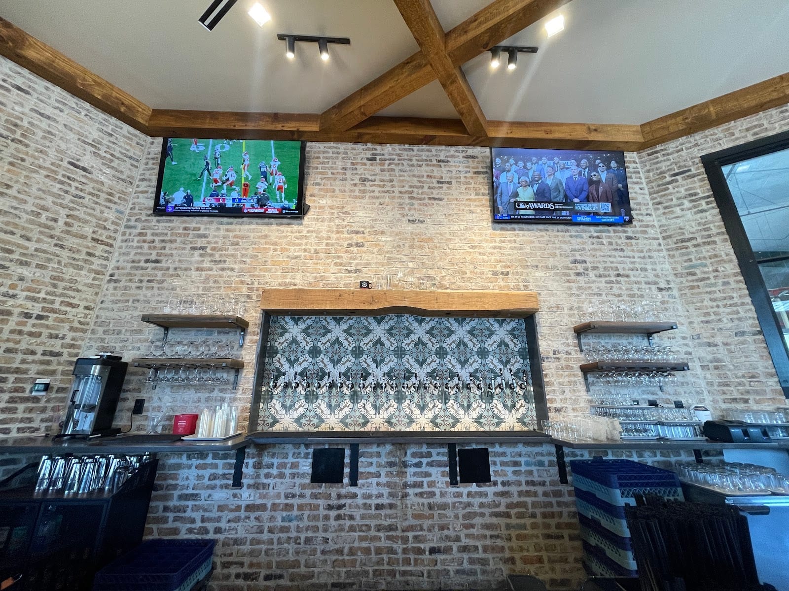 Southern Tail Brewing - Parking, photo 3