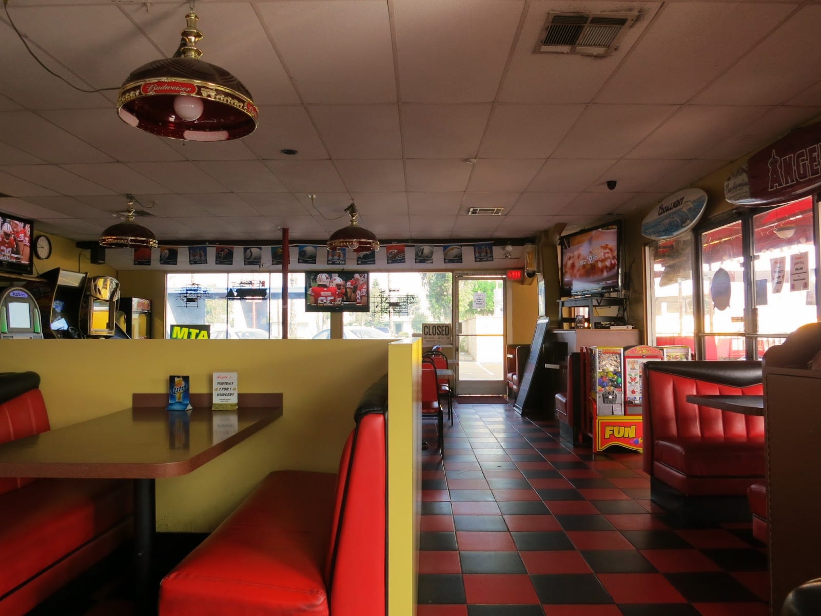 Angelo's Hamburgers, photo 3