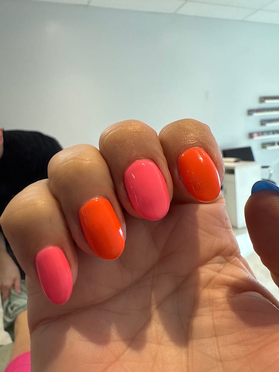 Trendy Nails