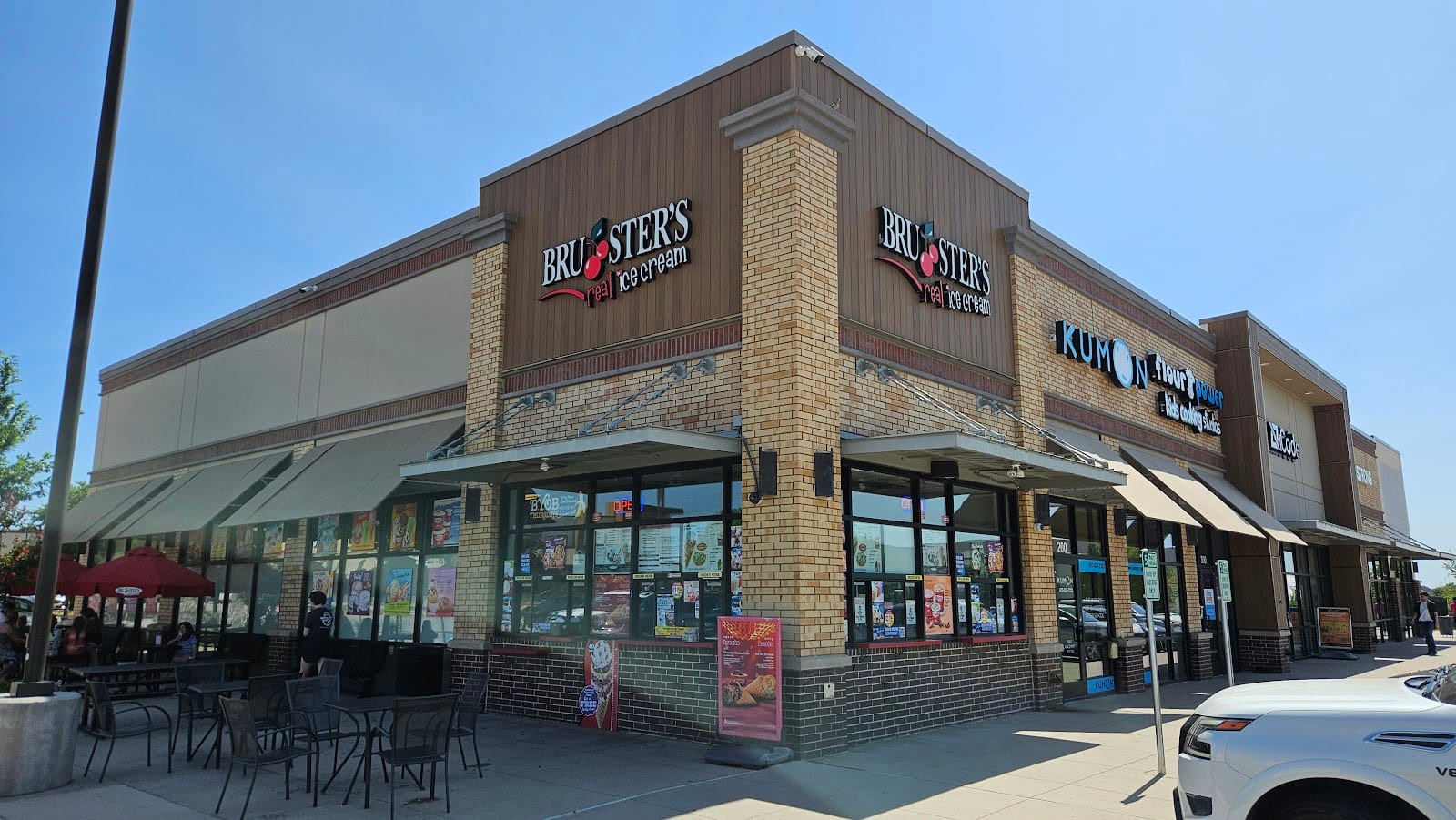 Bruster's Real Ice Cream, photo 2